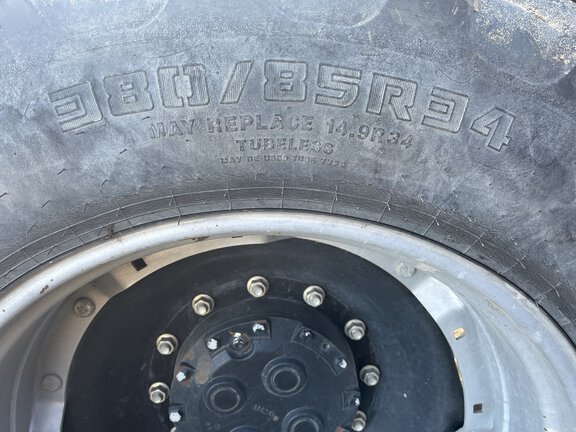 2011 Case IH Magnum 225 Tractor