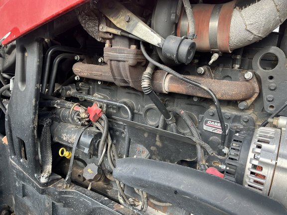 2011 Case IH Magnum 225 Tractor