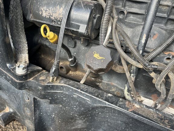 2011 Case IH Magnum 225 Tractor