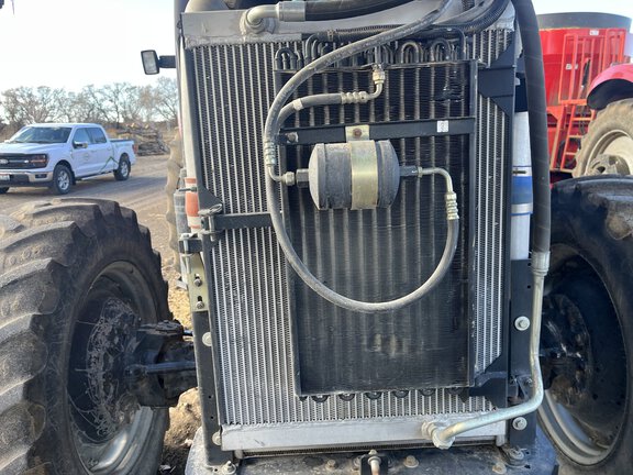 2011 Case IH Magnum 225 Tractor