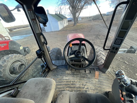 2011 Case IH Magnum 225 Tractor