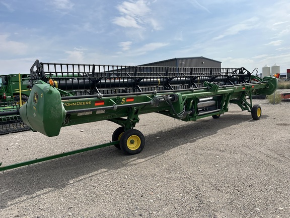 2023 John Deere 735D Header Combine