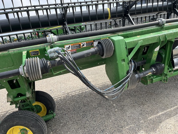 2023 John Deere 735D Header Combine