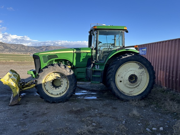 2004 John Deere 8420 Tractor