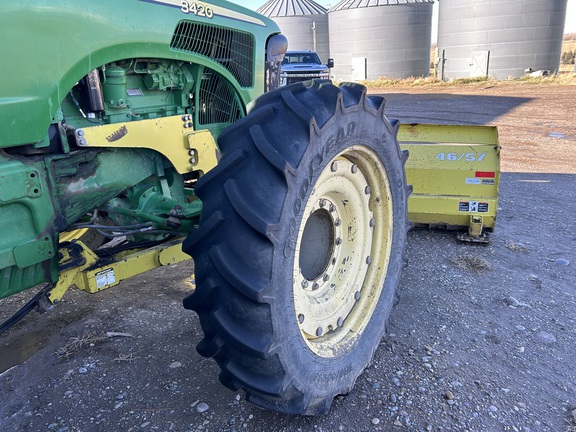 2004 John Deere 8420 Tractor