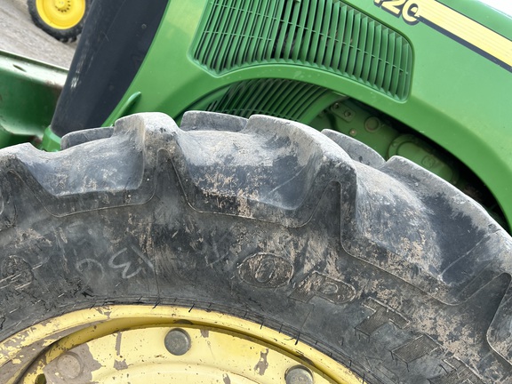 2004 John Deere 8420 Tractor