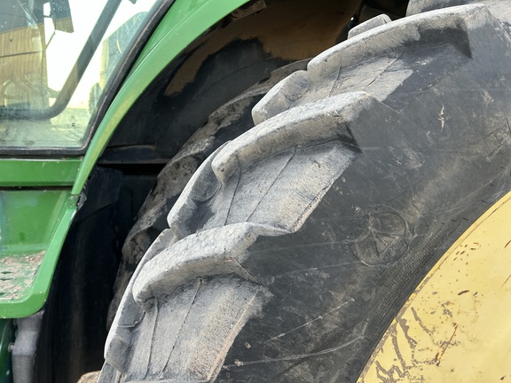 2004 John Deere 8420 Tractor