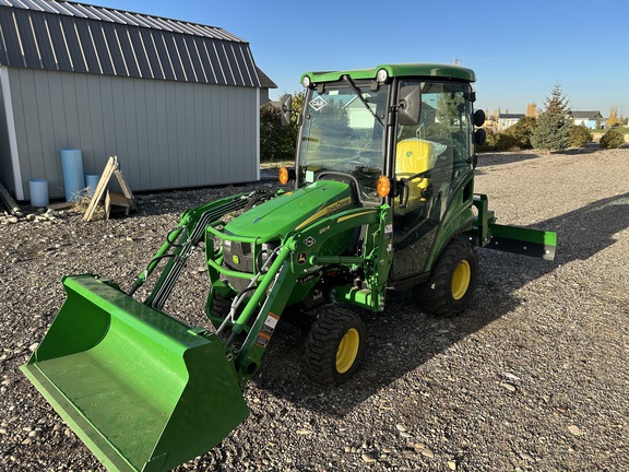 2024 John Deere 1025R Tractor Compact