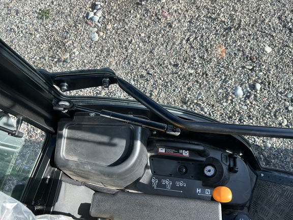 2024 John Deere 1025R Tractor Compact