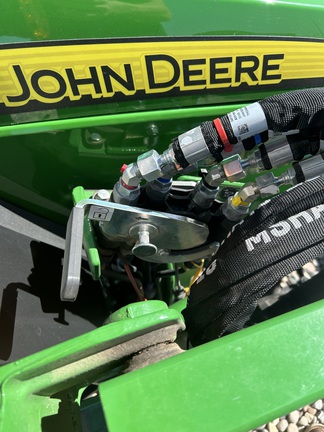 2024 John Deere 1025R Tractor Compact