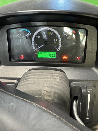 2020 John Deere 4066R Tractor Compact