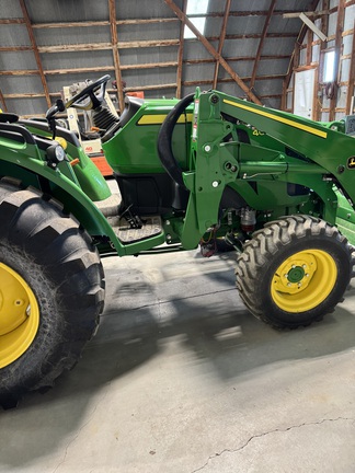 2020 John Deere 4066R Tractor Compact