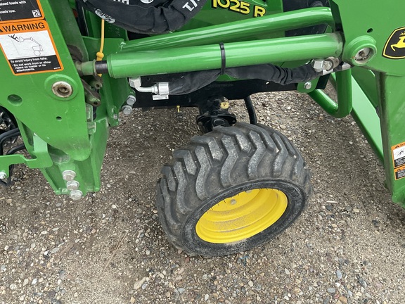 2023 John Deere 1025R Tractor Compact