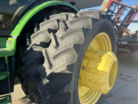 2011 John Deere 8360R Tractor