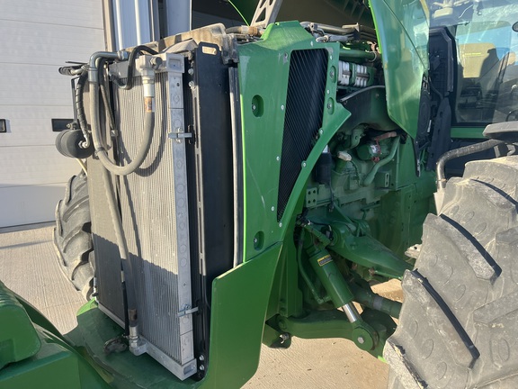 2011 John Deere 8360R Tractor