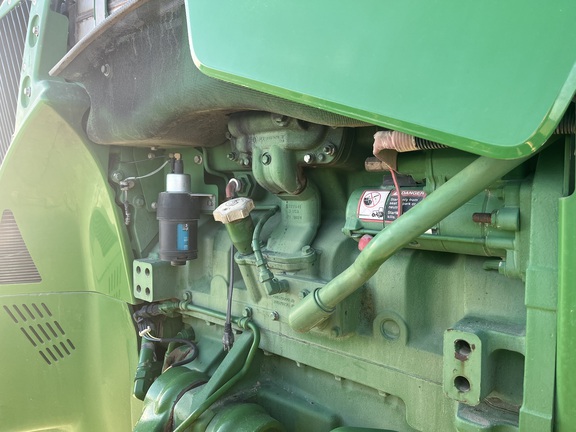 2011 John Deere 8360R Tractor