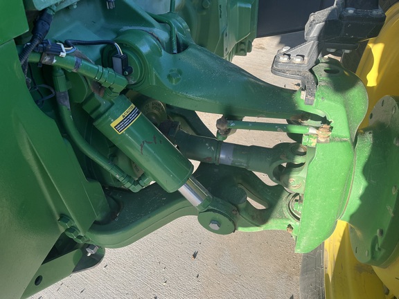 2011 John Deere 8360R Tractor