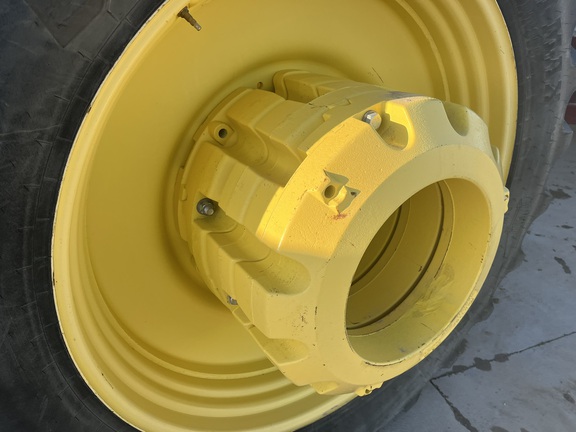 2011 John Deere 8360R Tractor