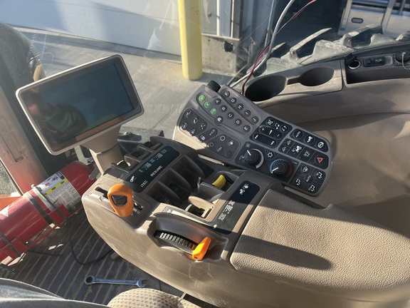 2011 John Deere 8360R Tractor