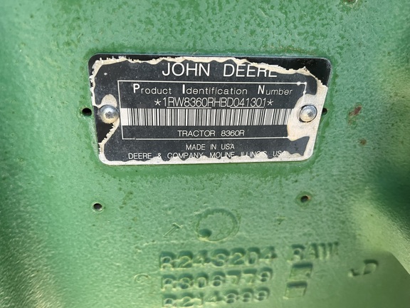 2011 John Deere 8360R Tractor