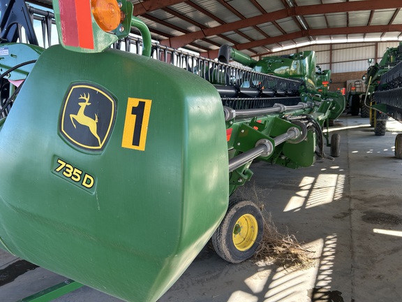 2022 John Deere 735D Header Combine