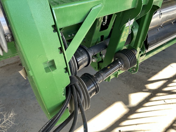 2022 John Deere 735D Header Combine