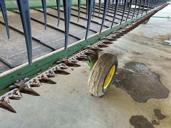 2022 John Deere 735D Header Combine