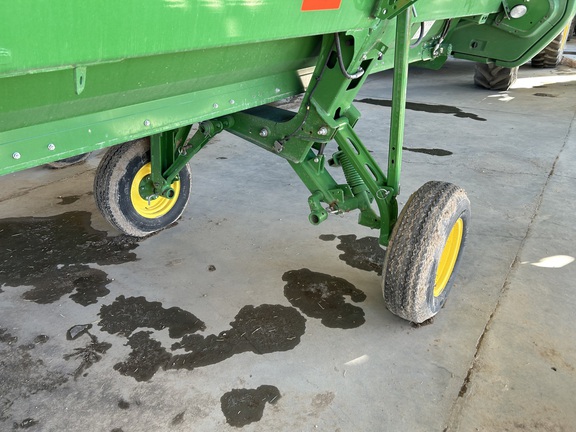 2022 John Deere 735D Header Combine
