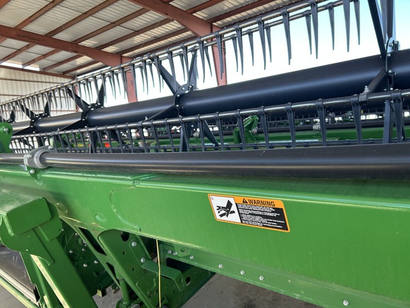 2022 John Deere 735D Header Combine