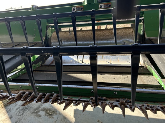 2022 John Deere 735D Header Combine