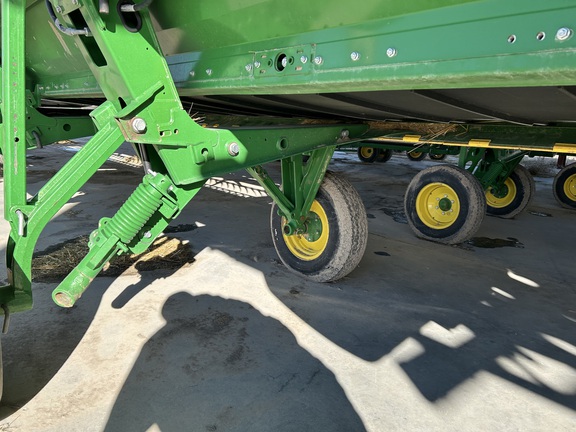 2022 John Deere 735D Header Combine