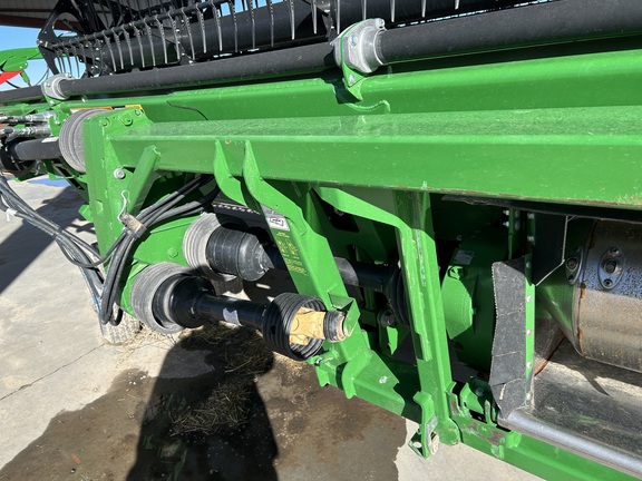 2022 John Deere 735D Header Combine