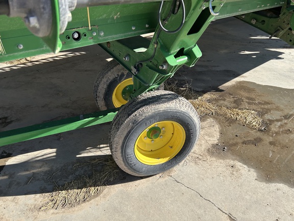 2022 John Deere 735D Header Combine