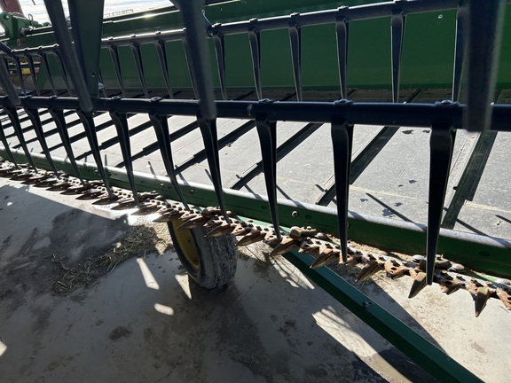 2022 John Deere 735D Header Combine