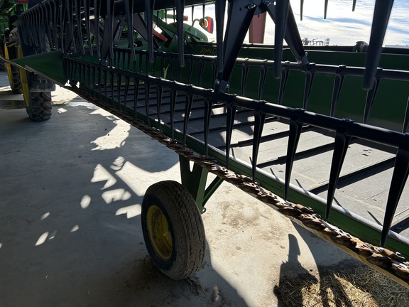 2022 John Deere 735D Header Combine