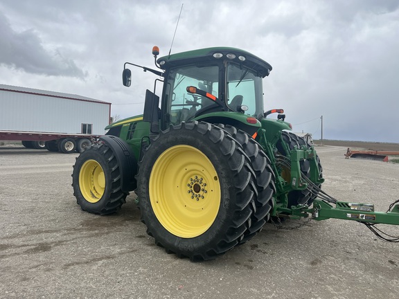 2013 John Deere 7260R Tractor