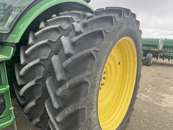 2013 John Deere 7260R Tractor