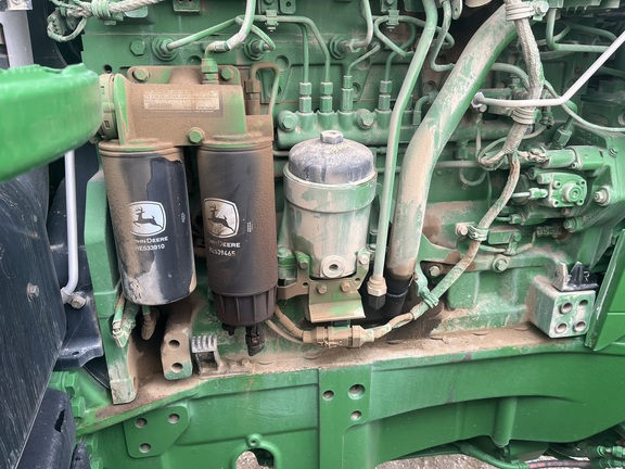 2013 John Deere 7260R Tractor