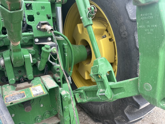 2013 John Deere 7260R Tractor