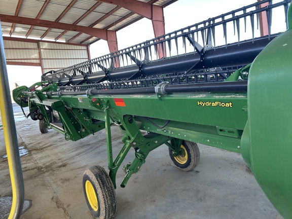 2022 John Deere 735D Header Combine