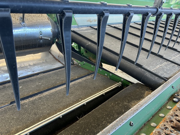 2022 John Deere 735D Header Combine