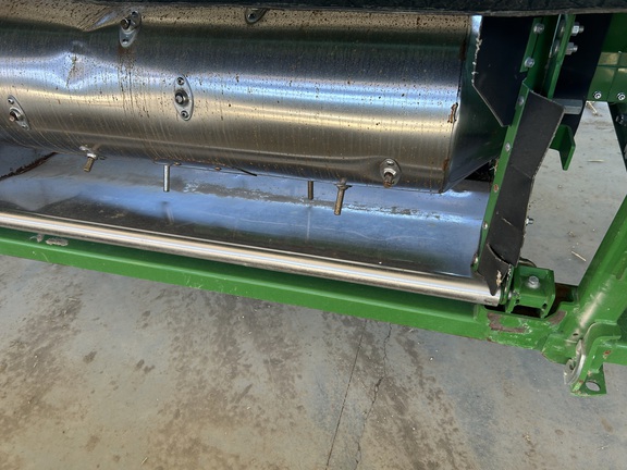 2022 John Deere 735D Header Combine