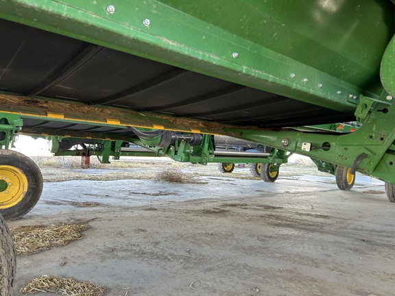 2022 John Deere 735D Header Combine