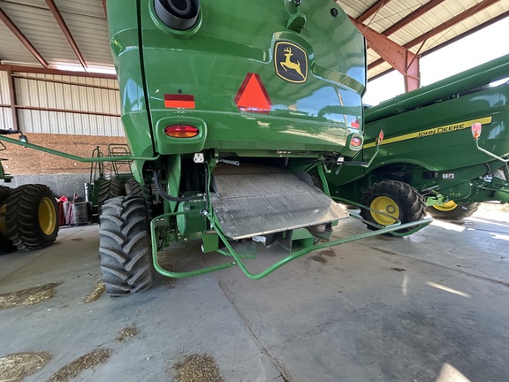 2022 John Deere S770 Combine