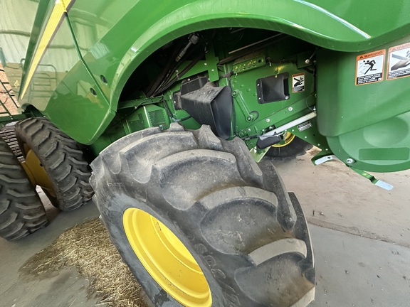 2022 John Deere S770 Combine