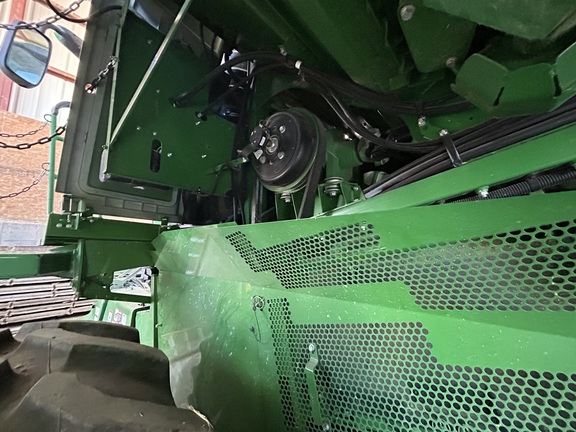 2022 John Deere S770 Combine
