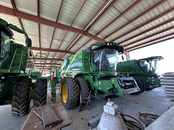2022 John Deere S770 Combine