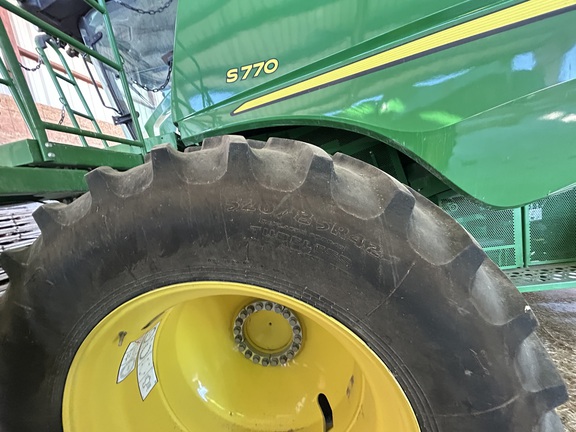 2022 John Deere S770 Combine