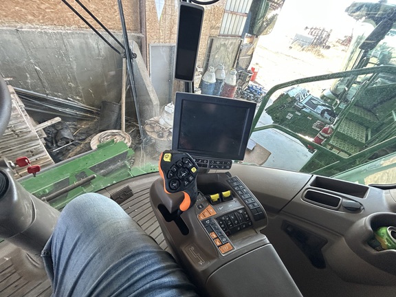 2022 John Deere S770 Combine
