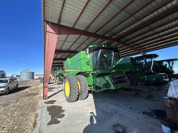 2022 John Deere S770 Combine